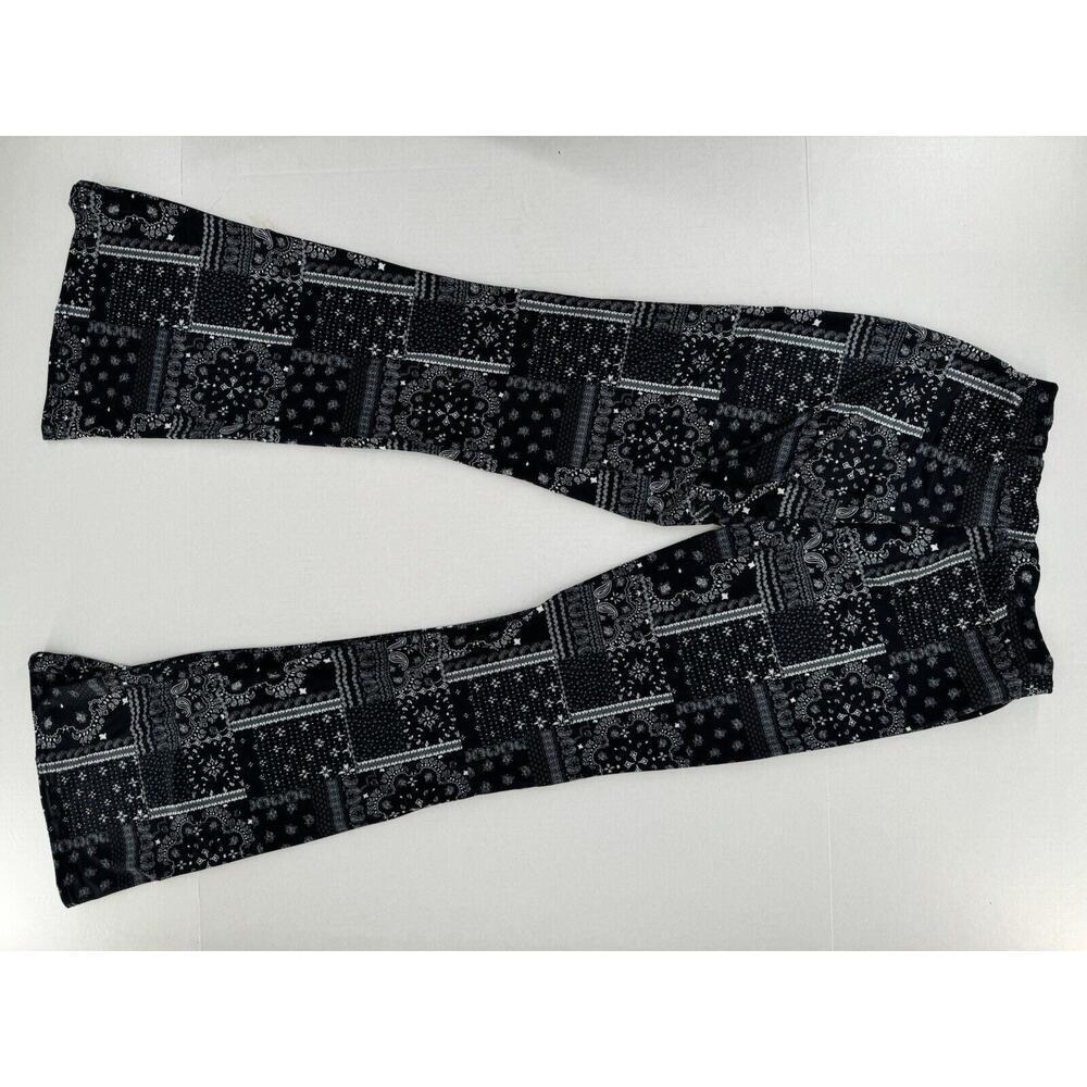 River Island Flare Pants Petite Size Small 6 US Graphic Black White Patchwork​ - Picture 12 of 16